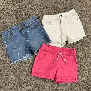 Bundle of 3 pairs of girls Cat & Jack shorts, size 6